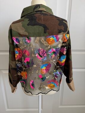 VEVERET Camo Lace Patch Jacket Medium